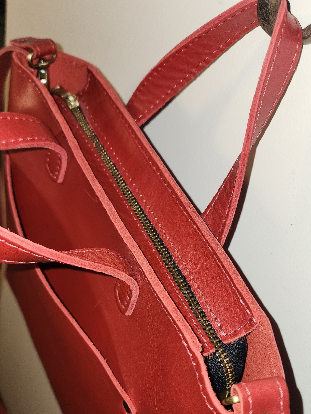Portland Leather Goods Red Tote Crossbody Bag - Picture 11 of 16